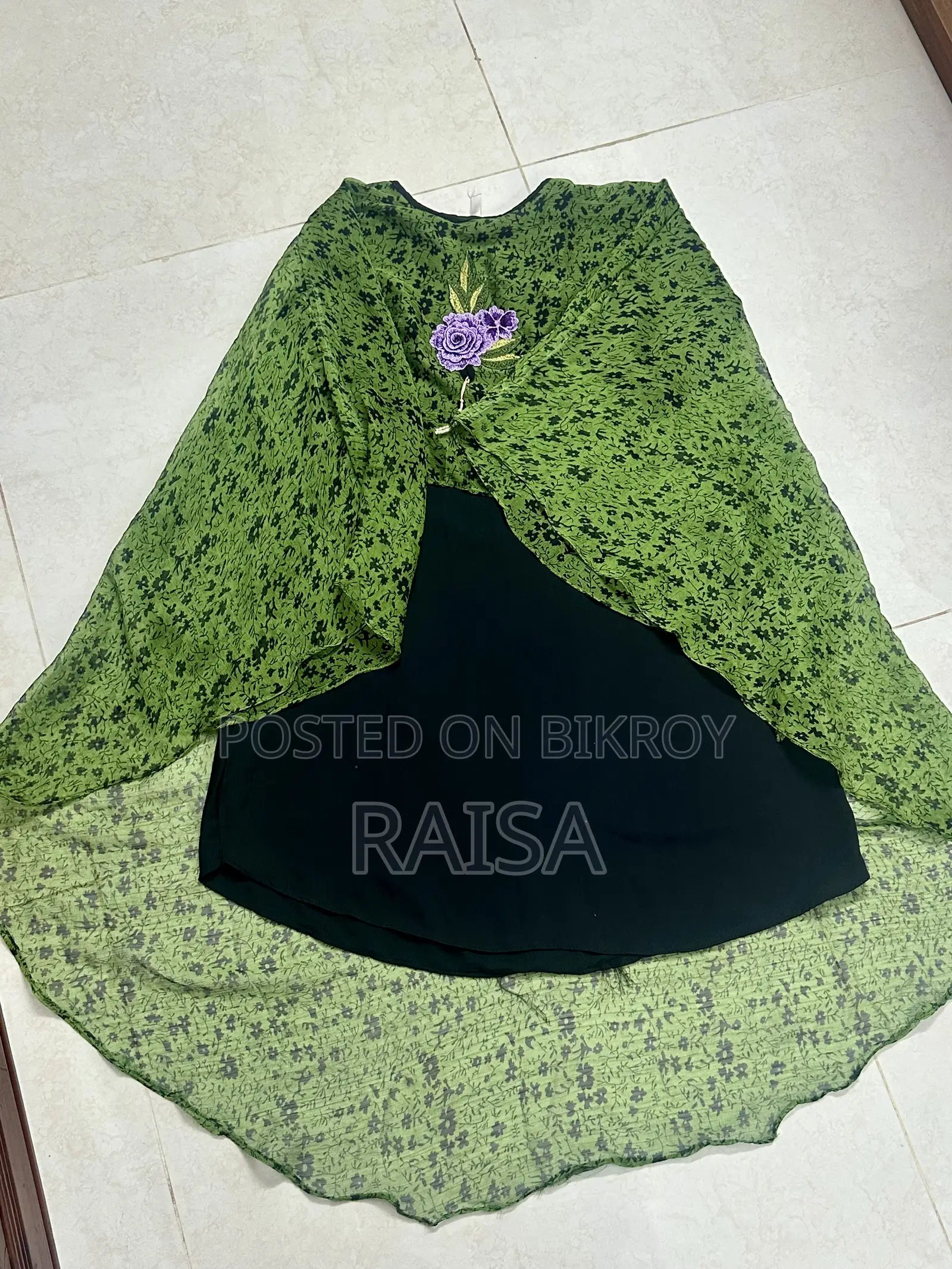 নারীদের নান্দনিক টপস