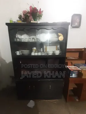 Good quality showcase