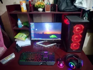 New Desktop Computer Razer MAINGEAR R1 8GB AMD Ryzen 7 SSD 512GB