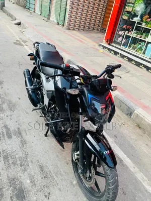 TVS Apache 160 4V 2022 Black
