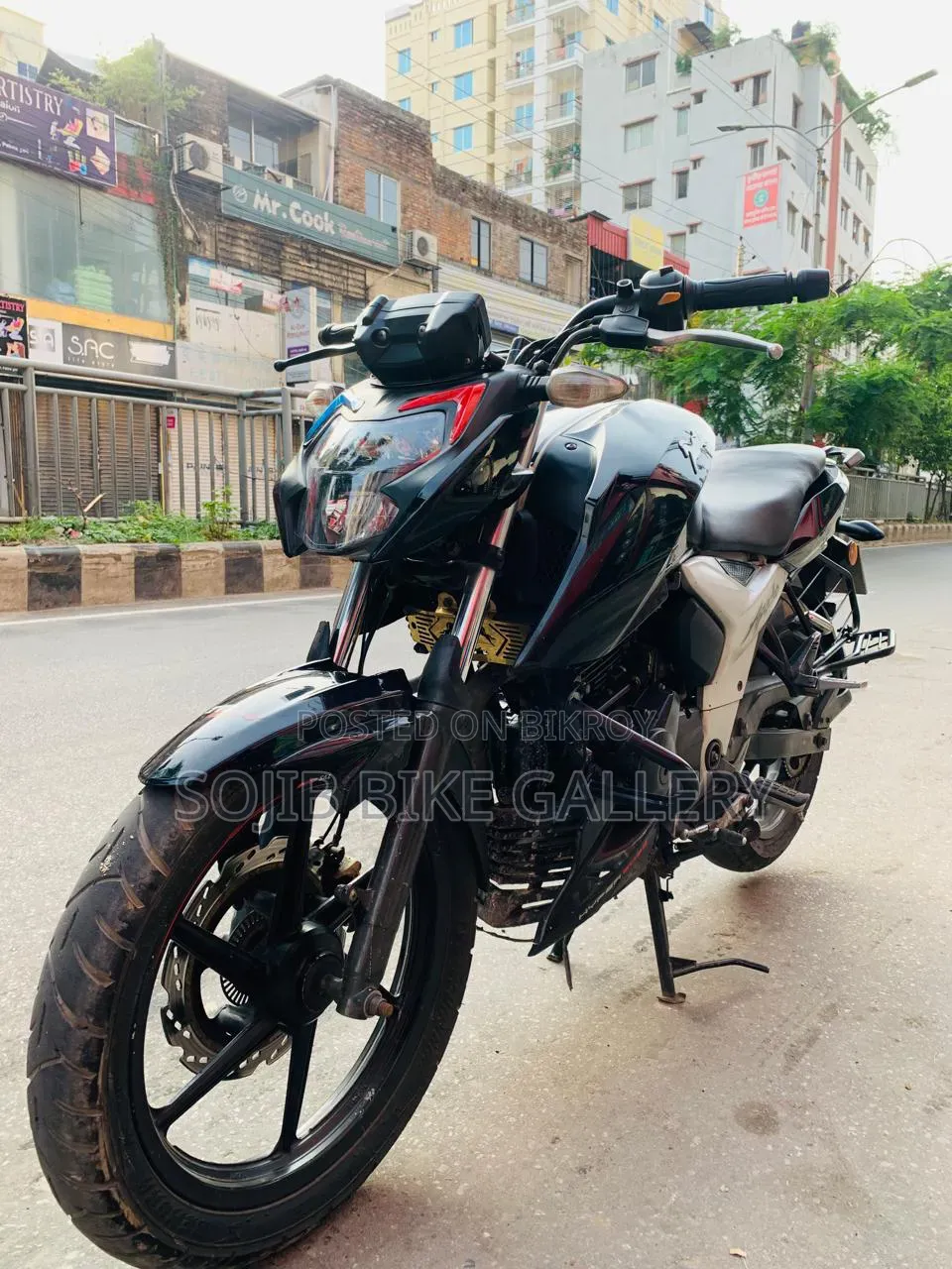 TVS Apache 160 4V 2022 Black