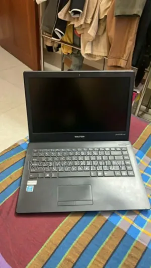 Laptop 8GB Intel SSD 256GB