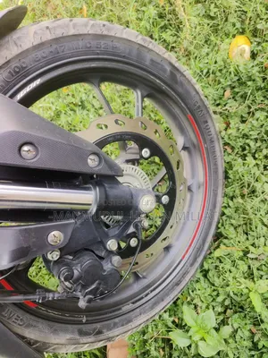 Hero Thriller 160R Refresh 2024 Black