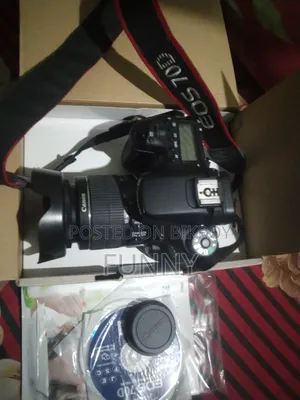 Canon 70D Body and Kit Lens