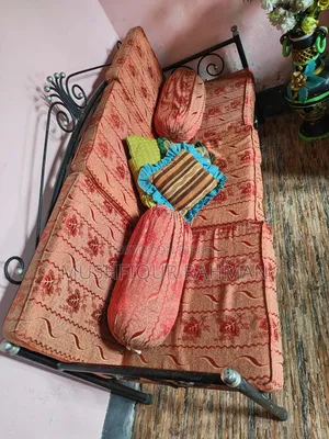 স্টিল সোফা