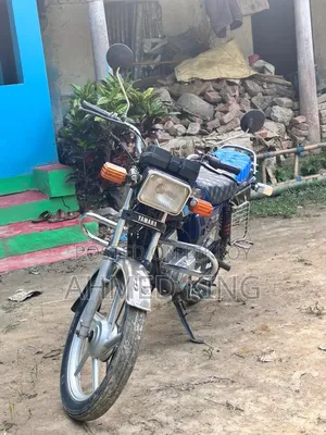 Yamaha 2002 Blue