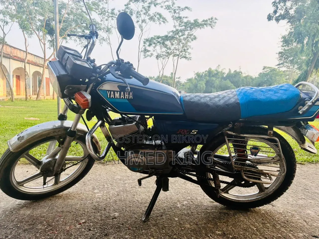 Yamaha 2002 Blue