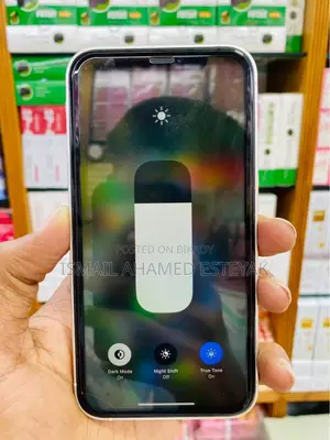 Apple iPhone XR 256 GB White