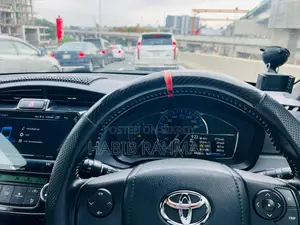 Toyota Corolla Fielder 1.5 Hybrid Front Wheel Drive 2017 Pearl