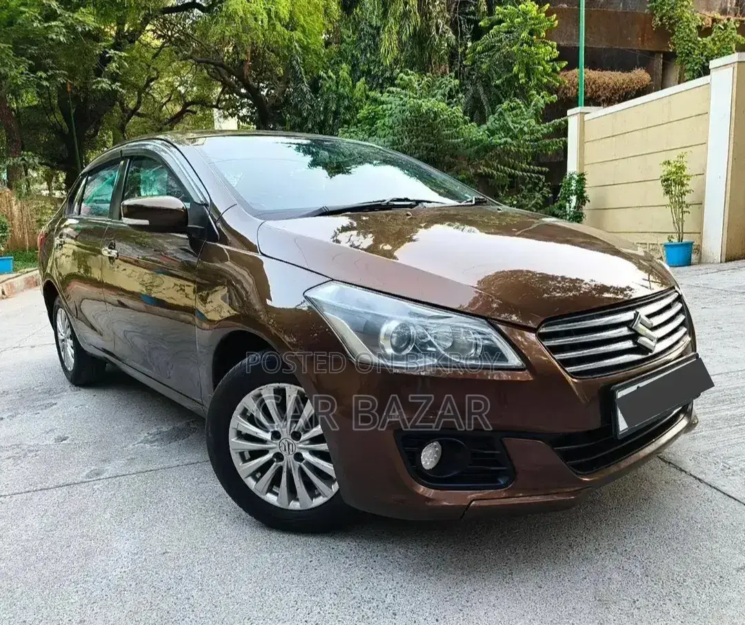 সুজুকি সিয়াজ ২০১৫ ব্রাউন