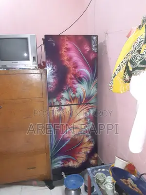 একটি ২৮৬ লিটারের ফ্রিজ বিক্রি হবে।