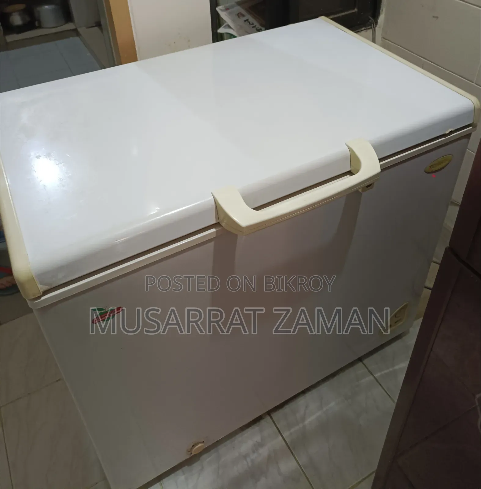 তোশিন ডিপ ফ্রিজার ১৮০ লিটার