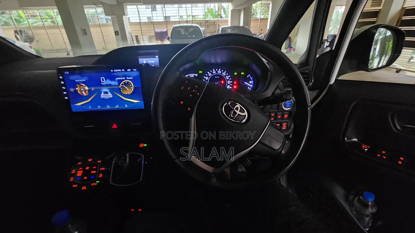 Toyota Noah 1.8 Front-Wheel Drive Hybrid (7 Seater) 2019 Pearl