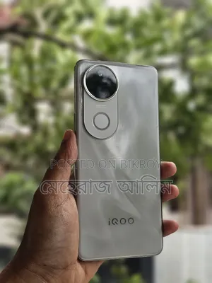 Vivo iQOO Z10R 128 GB Bronze
