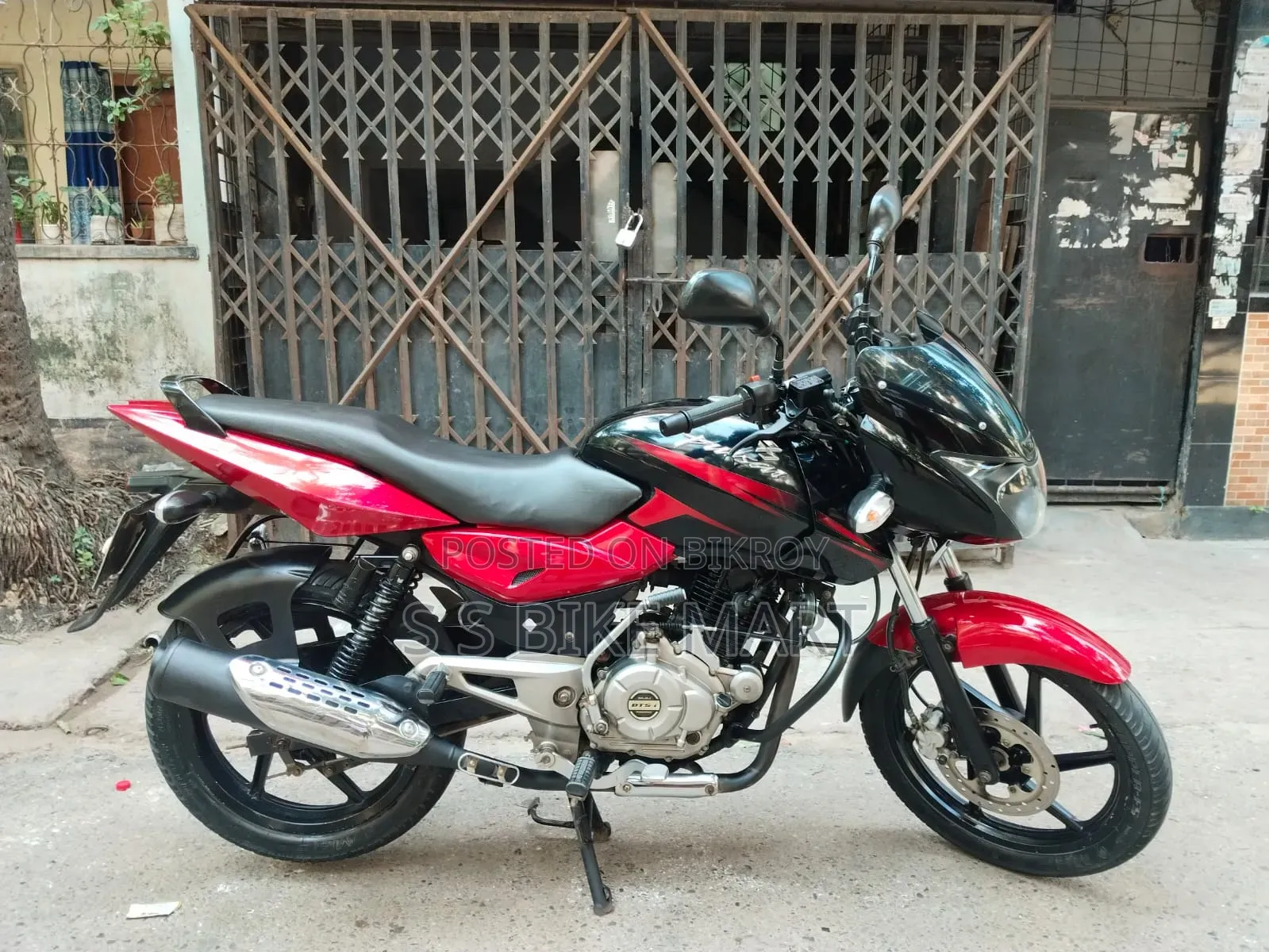 Bajaj Pulsar 150 2014 Black