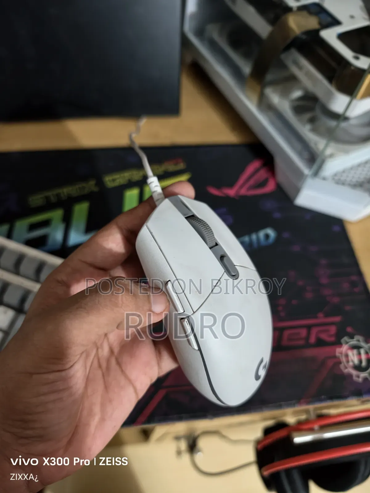 Logitech G102 Light Sync