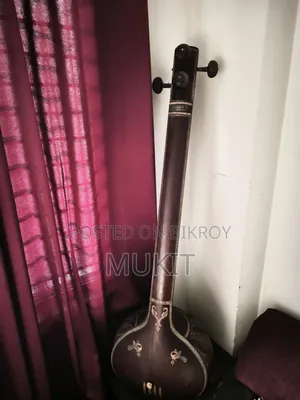 তানপুরা এন্টিক পিস ভালো অবস্থায়