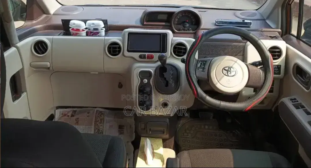 Toyota Porte 1.5 FWD 2015 Brown