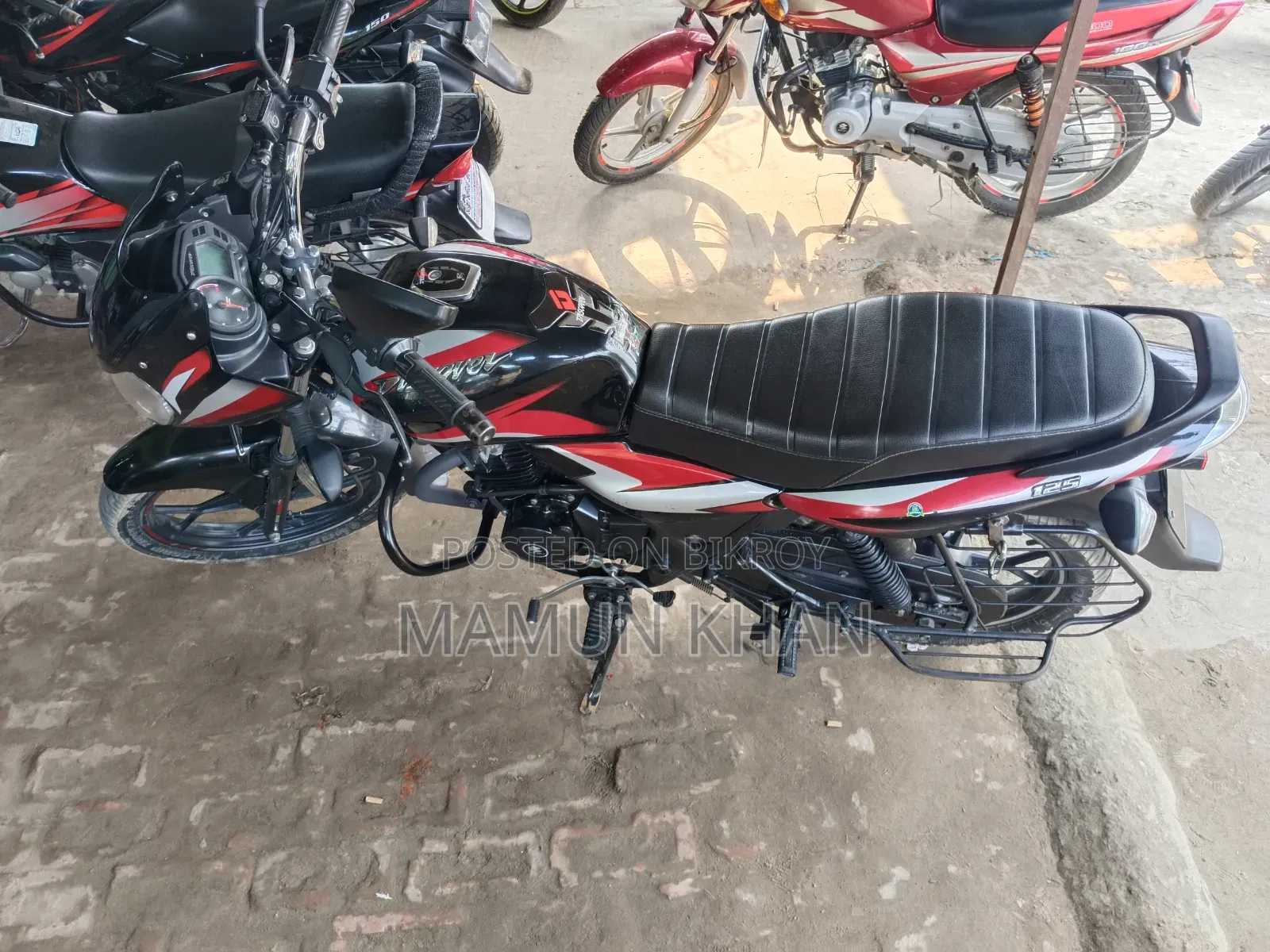 Bajaj Discover 125 2022 Black