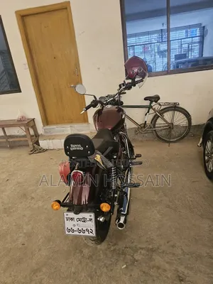 রয়্যাল এনফিল্ড মিটিওর ৩৫০ ২০২৫ রেড