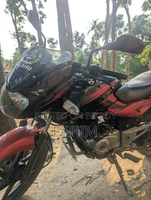 Bajaj Pulsar 150 2016 Red