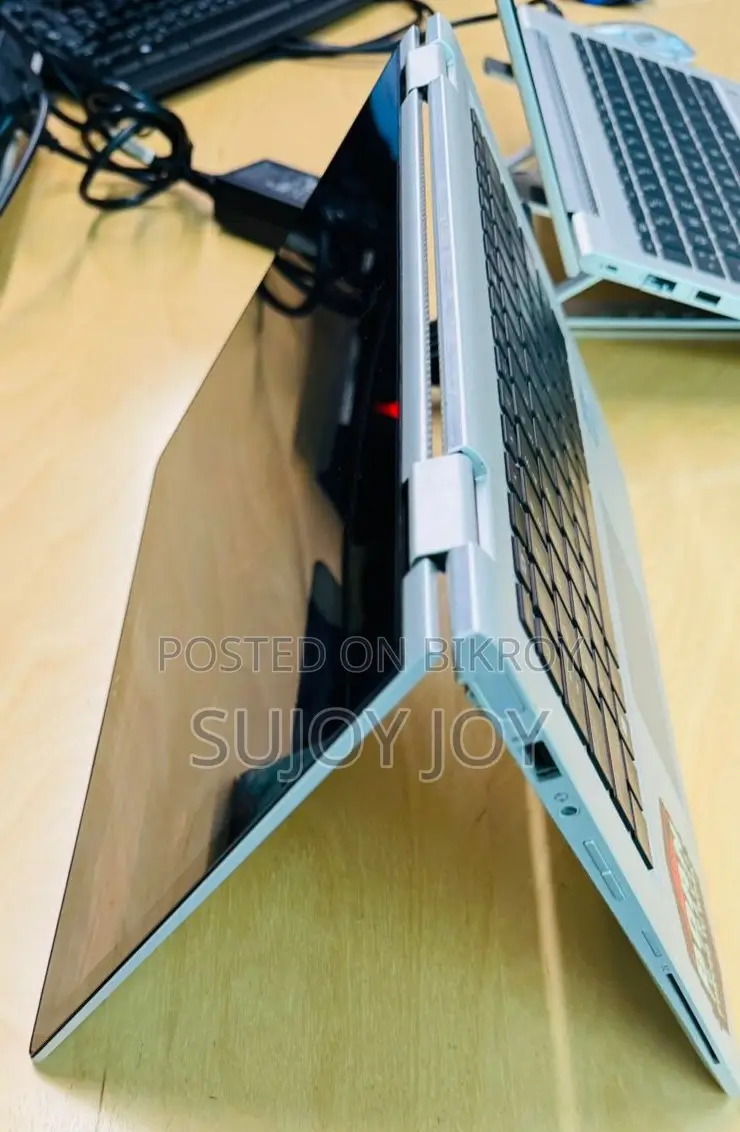 Laptop HP EliteBook 1030 8GB Intel Core I5 SSD 512GB