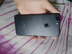 Apple iPhone 7 Plus 32 GB Black