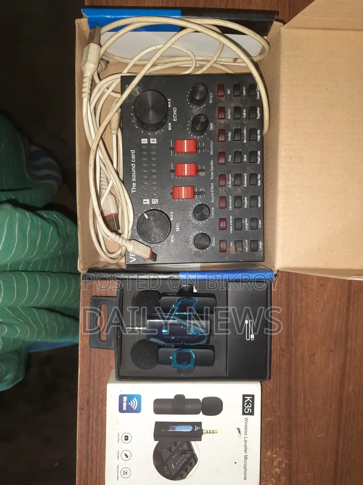 Wireless Microphone and V8s Sound Card