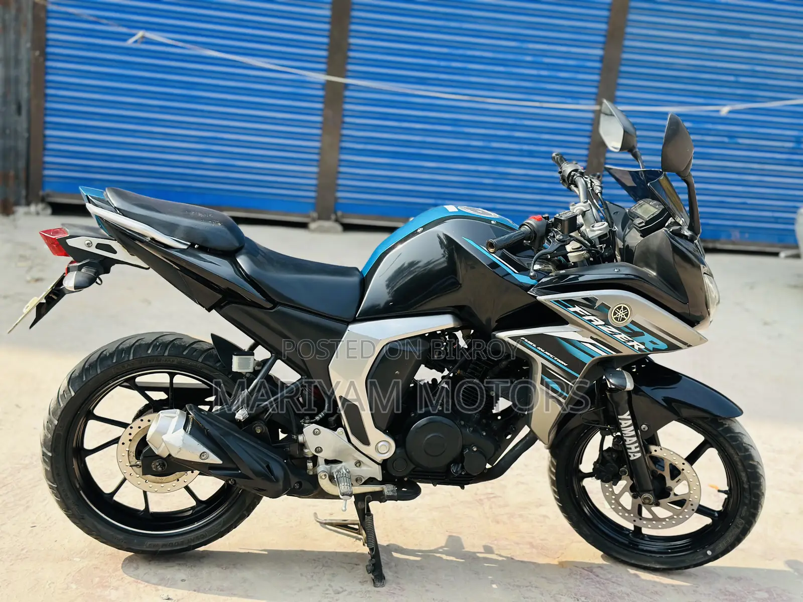 Yamaha 2017 Black