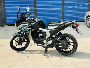 Yamaha 2017 Black