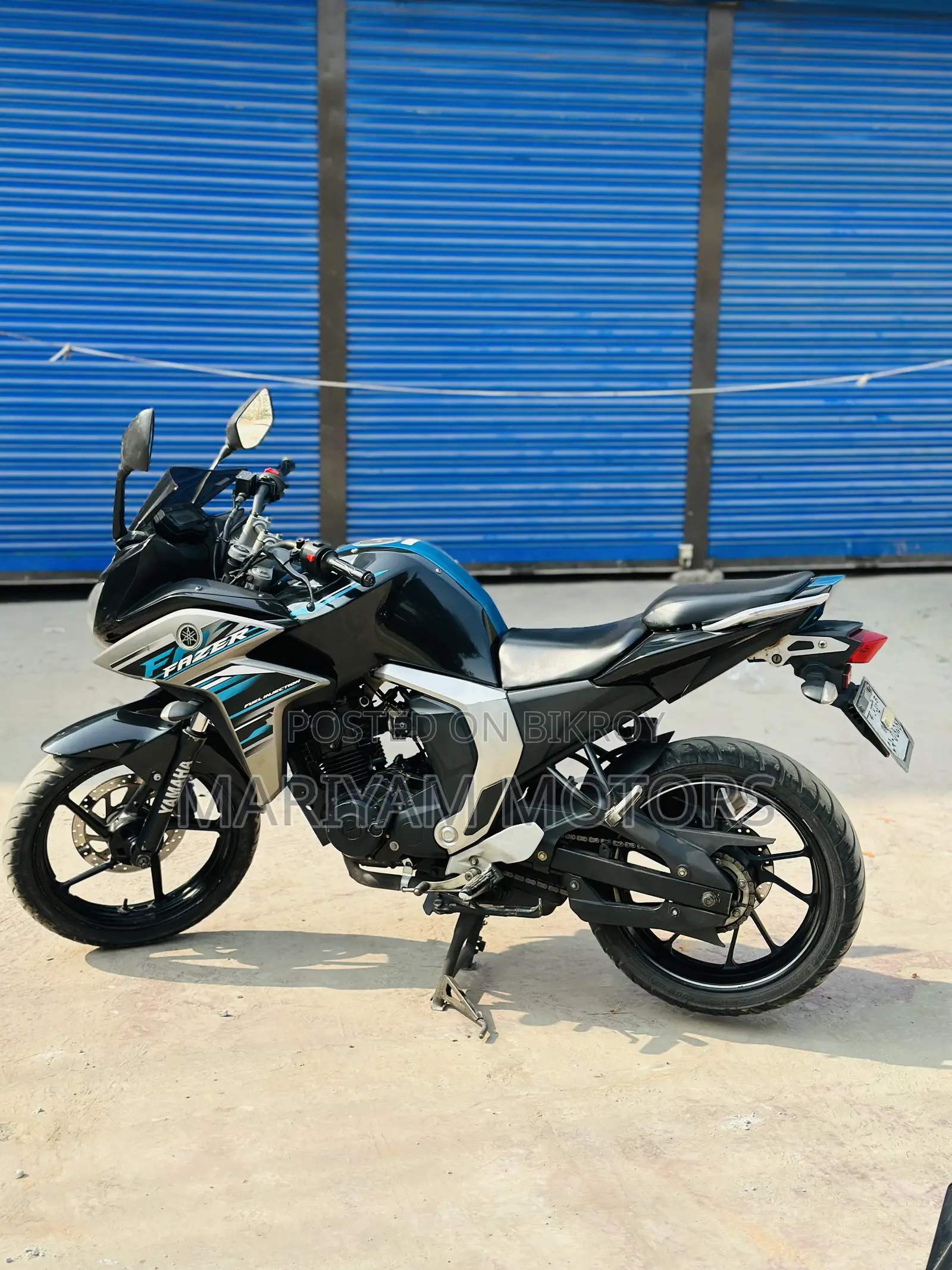 Yamaha 2017 Black