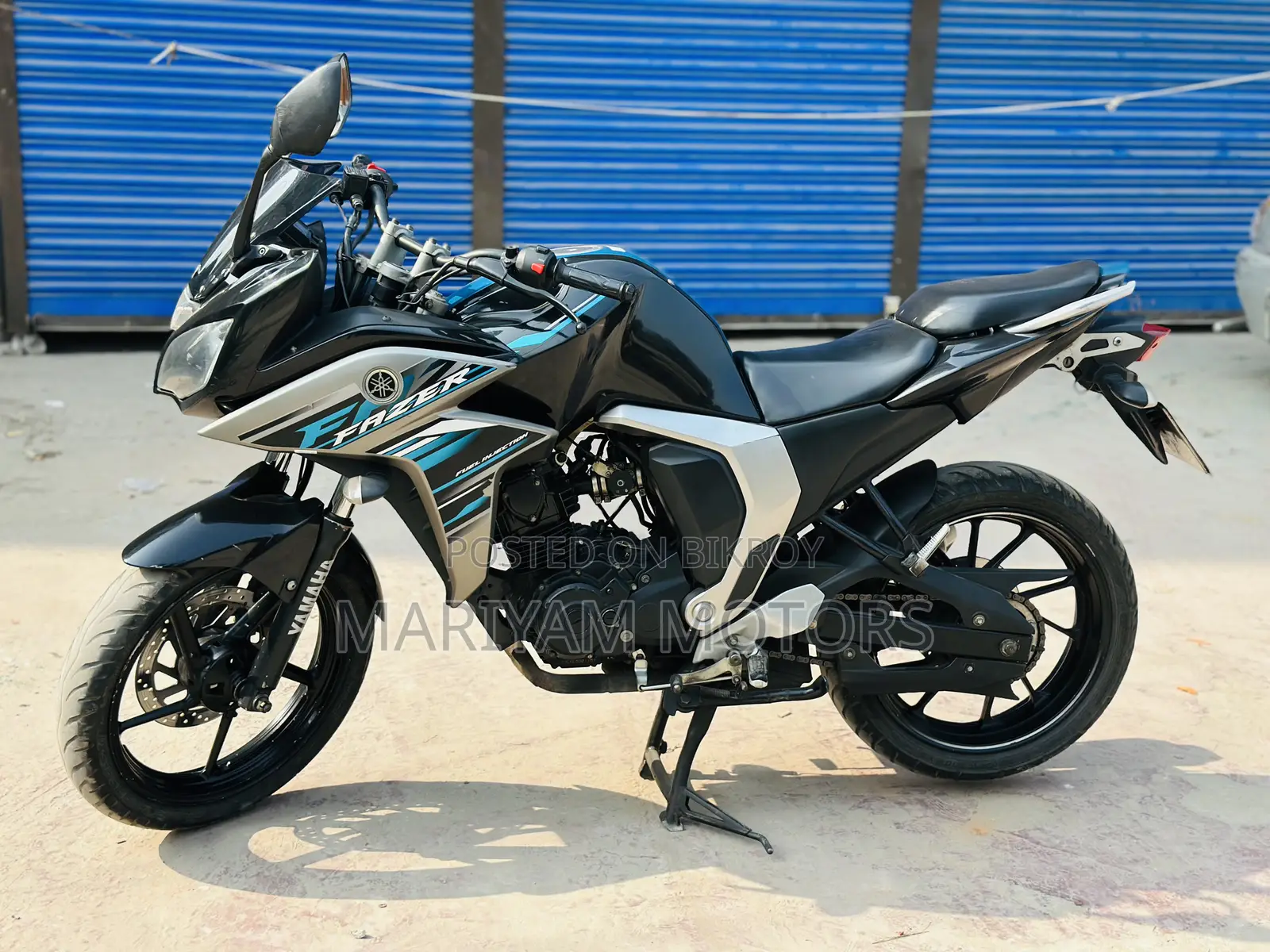 Yamaha 2017 Black
