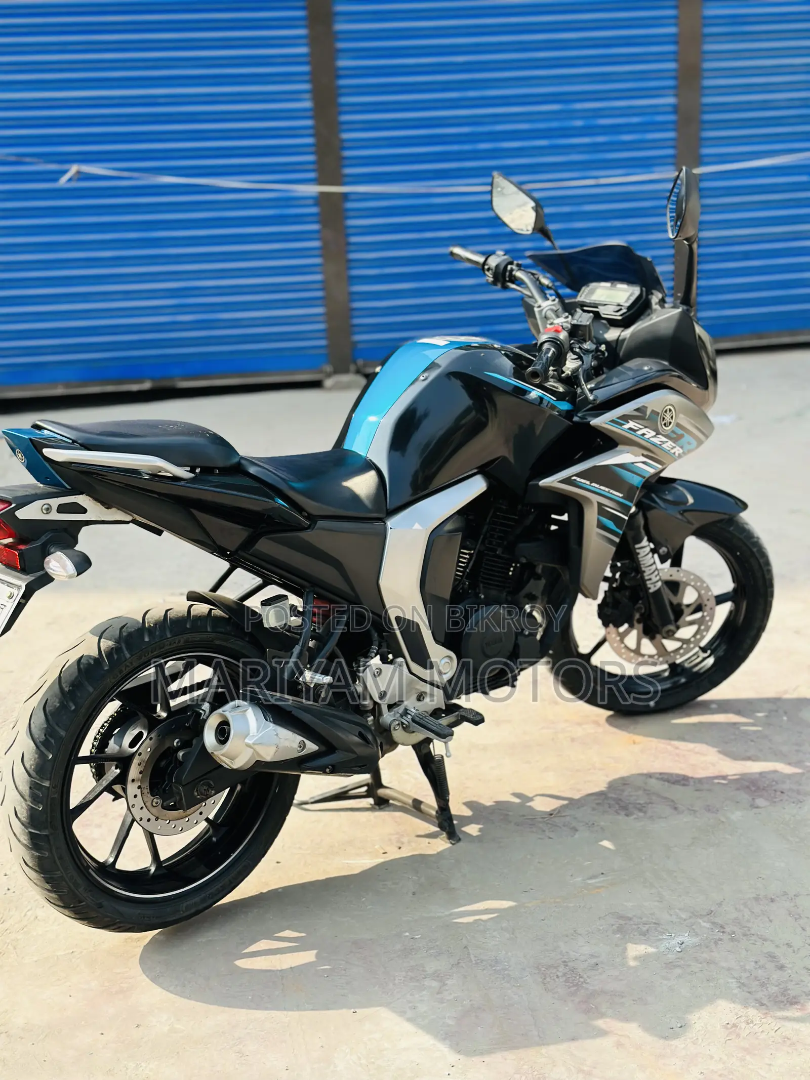 Yamaha 2017 Black