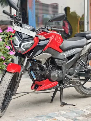 TVS Raider 125 2022 Red