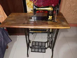 একদম ফেশ কন্ডিশন সেলাই মেশিন