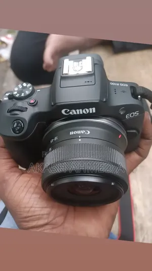 Canon Eos R100