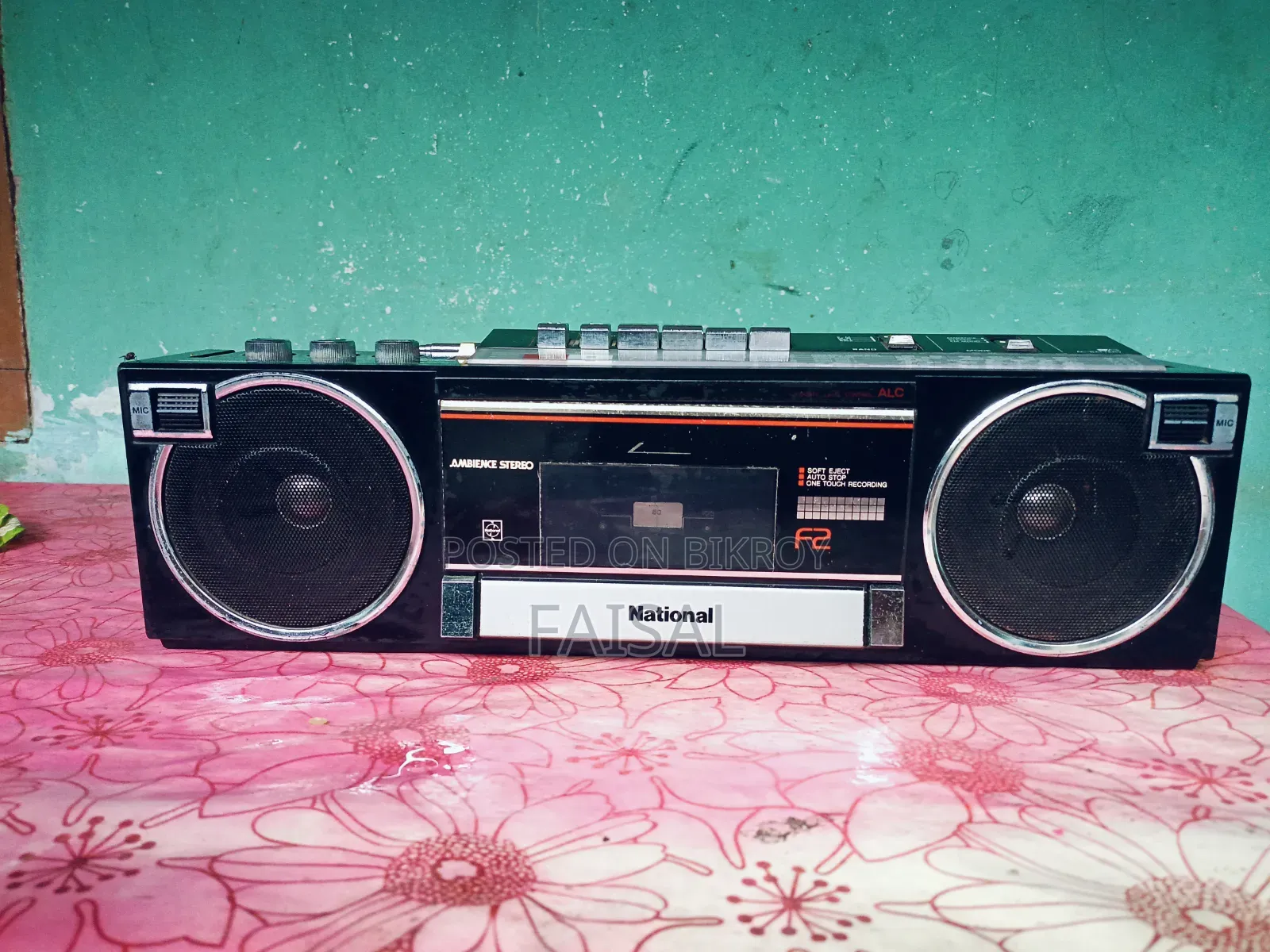 National F2 Cassette Player