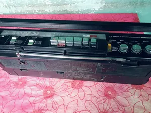 National F2 Cassette Player