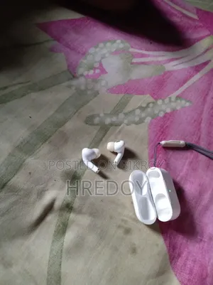 Bluetooth Earbuds