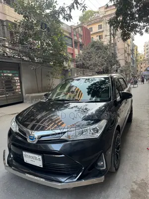 Toyota Corolla Fielder 1.5 Hybrid FWD 2019 Black