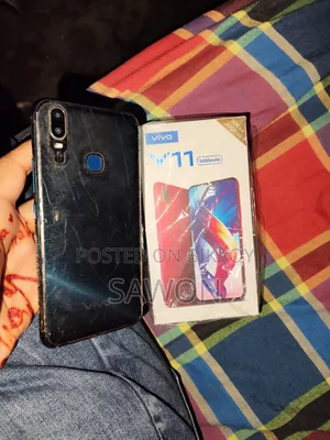 Vivo Y11 32 GB Black