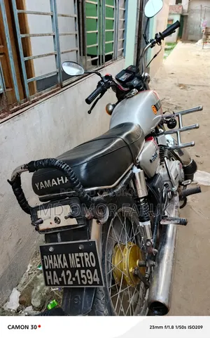 Yamaha 1998 Silver