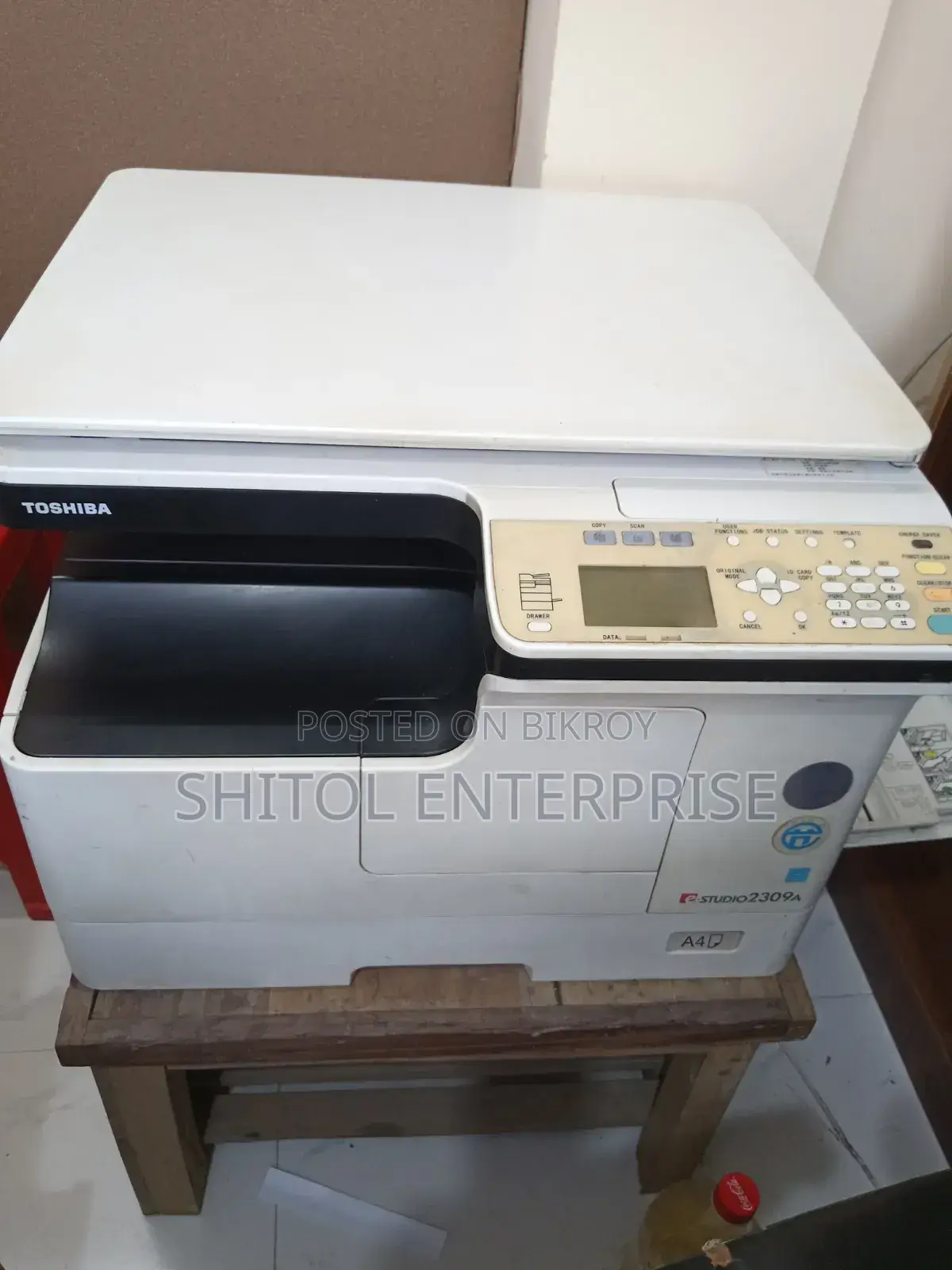 তোশিবা ফটোকপি মেশিন সার্ভিসিং করা হয়