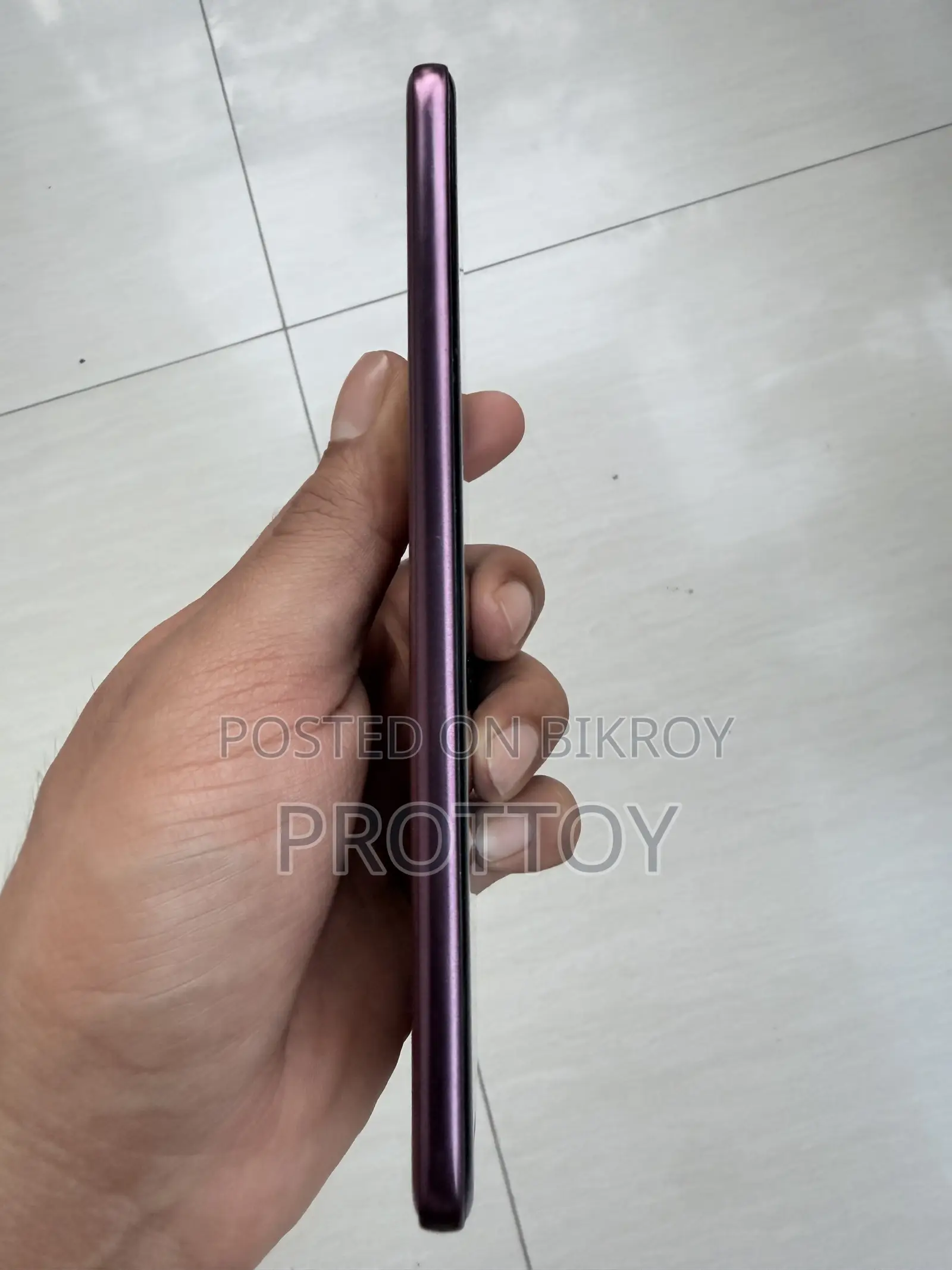 Vivo V60e 128 GB Purple