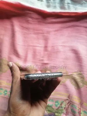 Apple iPhone X 64 GB White