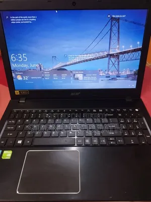 Laptop Acer Aspire E5-575g 4GB Intel Core I5 HDD+SSD 512GB