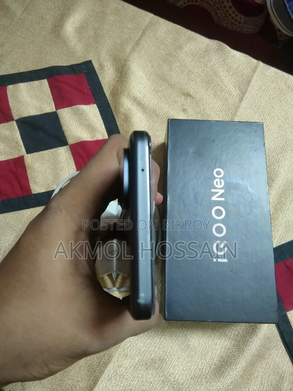 iQOO 256 GB Black