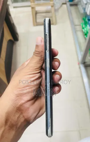 Samsung Galaxy A30 64 GB White