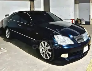 Toyota Crown 2004 Blue