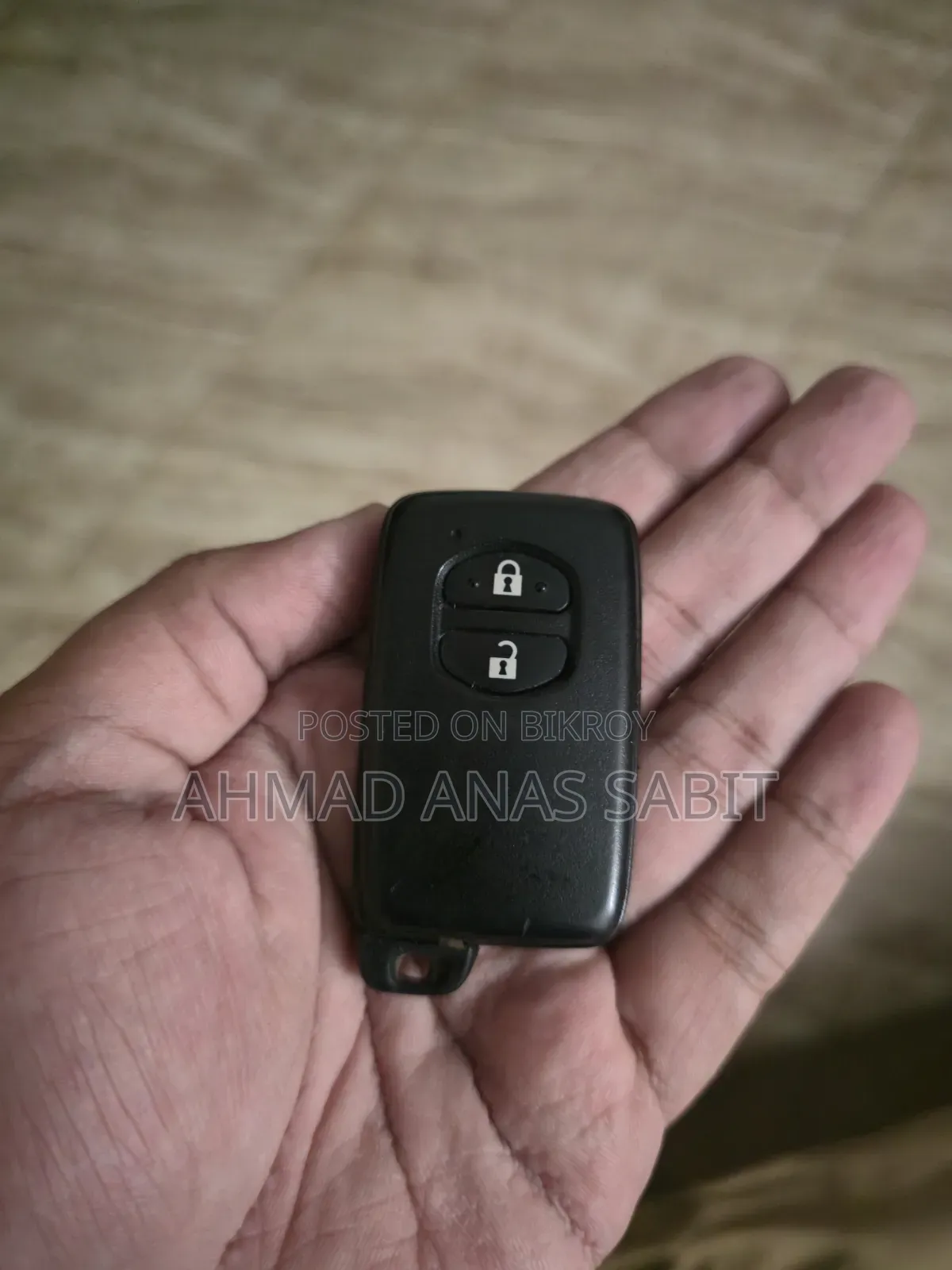 টয়োটা অ্যাকুয়া ২০১৩ সিলভার